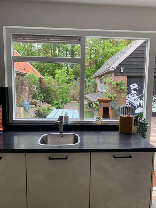 Holiday home Bosrijke Vrijstaande Woning Heiloo